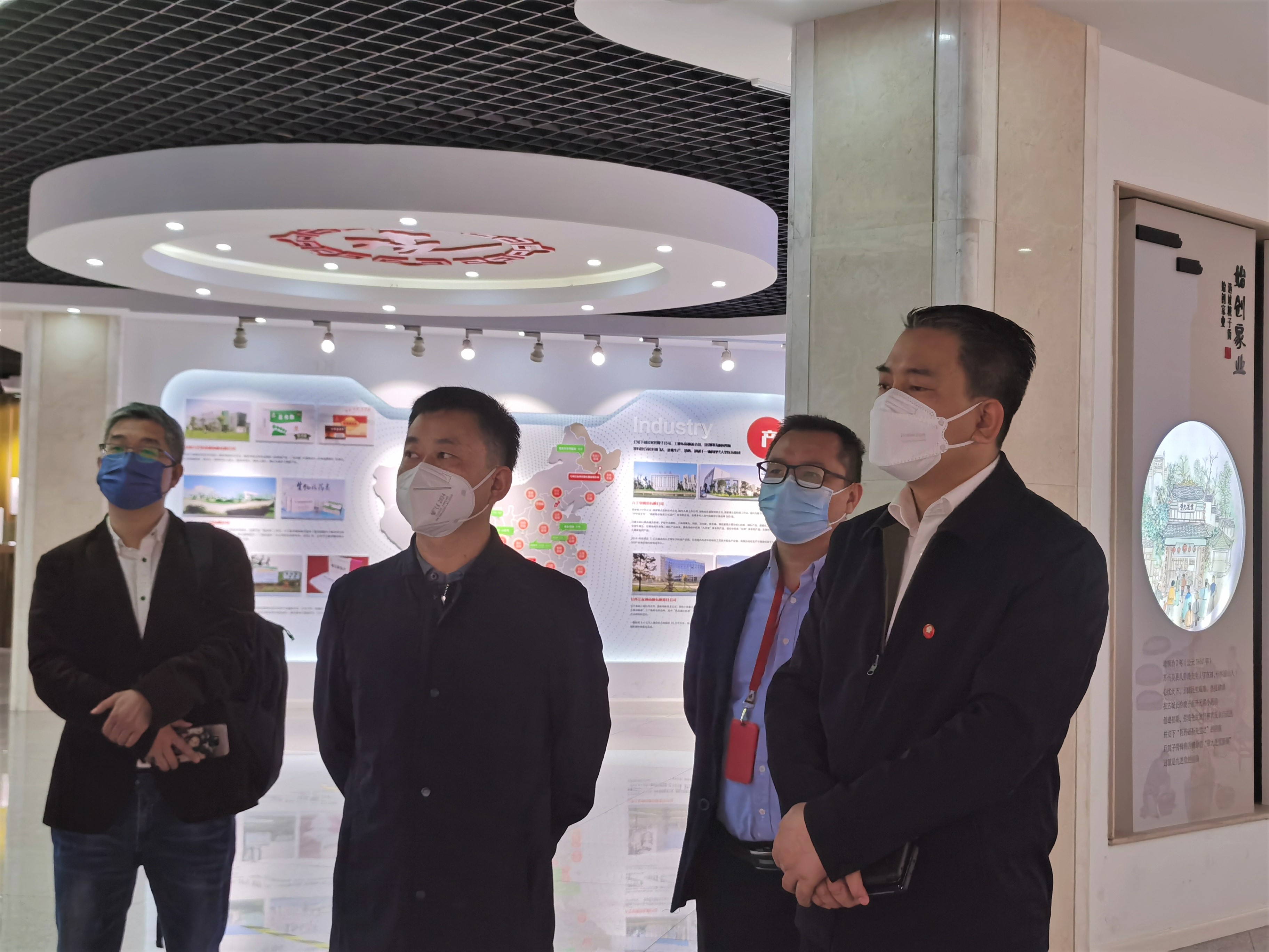 ������ҽҩ��ѧ��ҩ��ҵ��չ�о�Ժ��Ժ�����±�һ���߷��ǿռ���